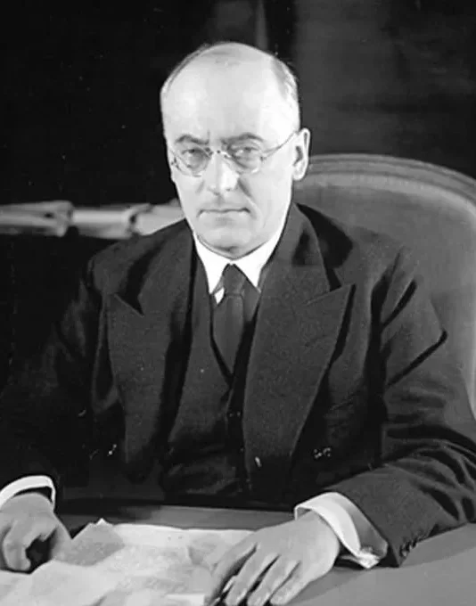 Как США способствовали приходу к власти Гитлера и кредитовали его на Мировую войну Как США способствовали приходу к власти Гитлера и кредитовали его на Мировую войну история