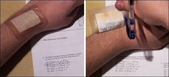 Хитрые шпаргалки школьников и студентов (33 фото)