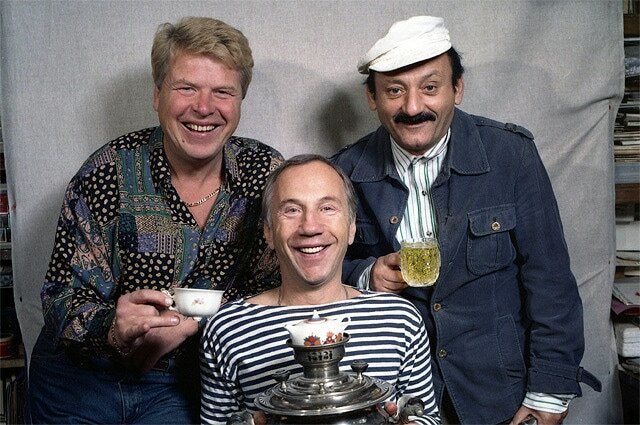 20 снимков отечественных знаменитостей 90-х годов, которые многое расскажут о том времени 20 снимков отечественных знаменитостей 90-х годов, которые многое расскажут о том времени Фотография