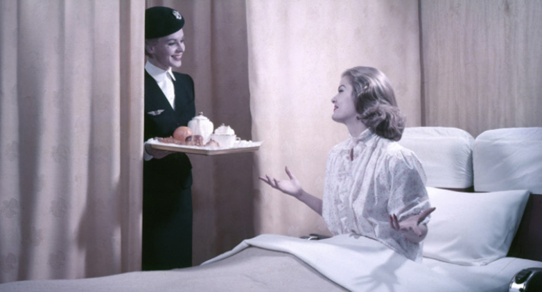 Завтрак в постель: как выглядел первый класс авиакомпании Air France в 1957 году - похожая новость на Toplenta