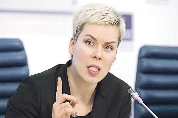 Бензин подорожал, с Америкой не подружились: какие пророчества на 2018 год сбылись