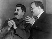 Почему в борьбе за лидерство победил Сталин?