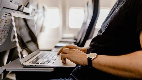 Starlink заключила первое соглашение о предоставлении WiFi в самолетах