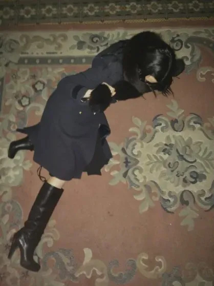 Падчерица Ивана Урганта снялась в белье, прикрывшись винтажной сумкой Chanel Кикнадзе, Эрика, Урганта, КикнадзеЭрика, Ургант, недавно, также, карьеру, Ивана, своей, сентябре, настоящее, Найнмайс, 9mice, музыкантом, романе, слухи, появились, модель, Sanchy