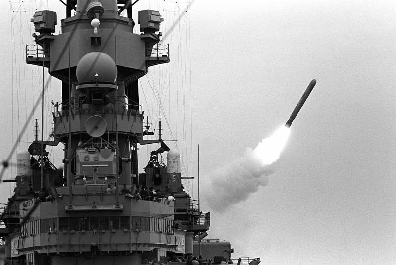 Пентагон хочет новую крылатую ракету морского базирования Пентагон хочет новую крылатую ракету морского базирования оружие