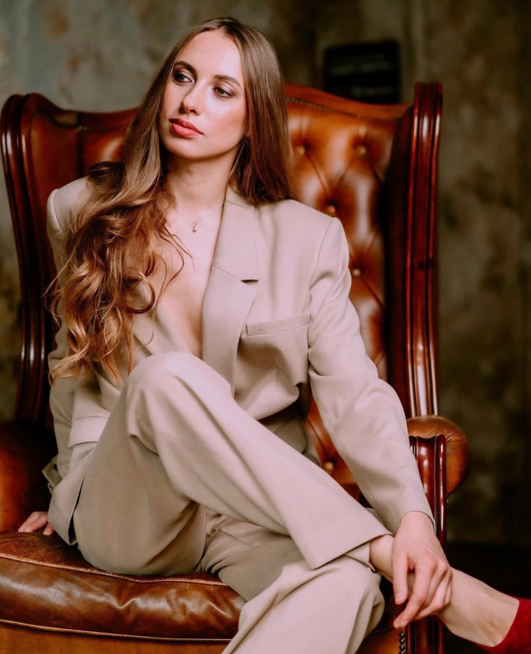 «Твое место на кухне»: звезда Stand Up Виктория Складчикова рассказала, почему развелась с мужем Антоном Слепцом Складчикова, стало, сказал, Слепец, будет, говорит, стала, давно, очень, Антон, хозяин, «БМВ», пельменной, просто, конечно, главный, сказать, спустя, измен, должна