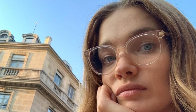Вечно юная Наталья Водянова кажется едва ли старше 14-летней дочери на новом фото
