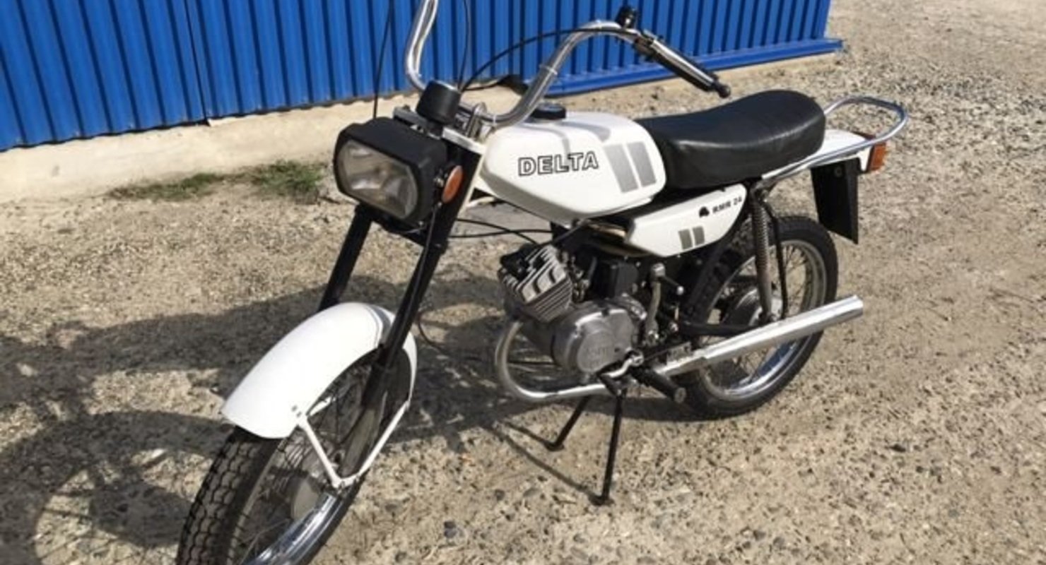 Популярный советский мопед “Дельта”