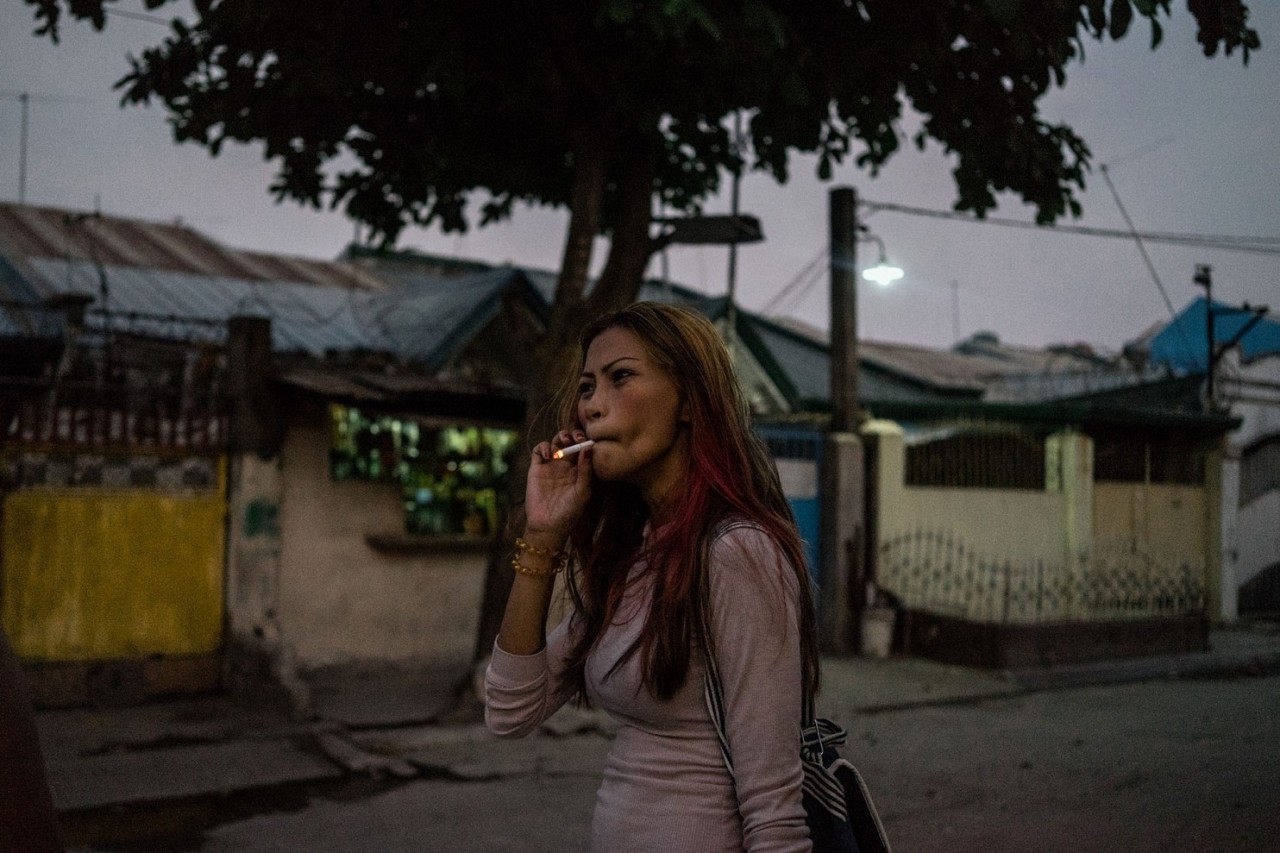 История филиппинок, которым пришлось стать проститутками