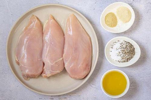 Похудеть с удовольствием: отварная куриная грудка и ее калорийность