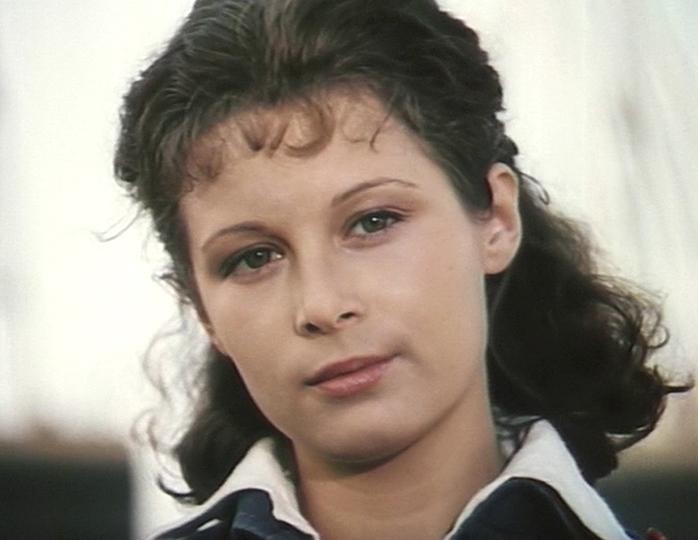 Как сложилась судьба молодых актрис из фильма «Берегите женщин» 