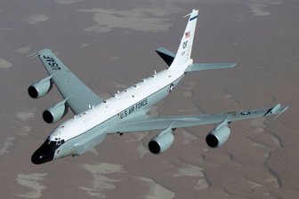 Беспредел у границ: почему американские самолеты-разведчики облепили Россию как мухи?