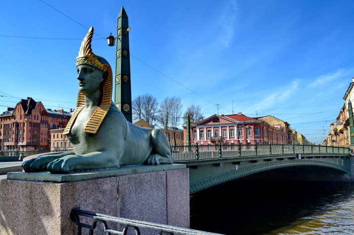Египетский мост в Санкт-Петербурге.
