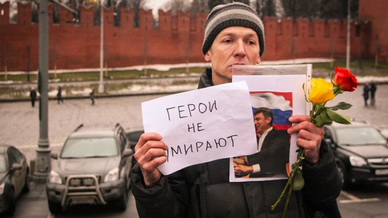 Око за око, Немцов за Немцова. Роман Носиков помогает вспоминать политика правильно
