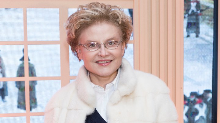 ПОДЕЛИВШУЮСЯ СЧАСТЬЕМ МАЛЫШЕВУ ПОЙМАЛИ НА ЛЖИ О ВАКЦИНАЦИИ