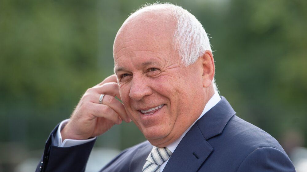 Чемезов: экспортные оборонные контракты России составляют 3 триллиона рублей