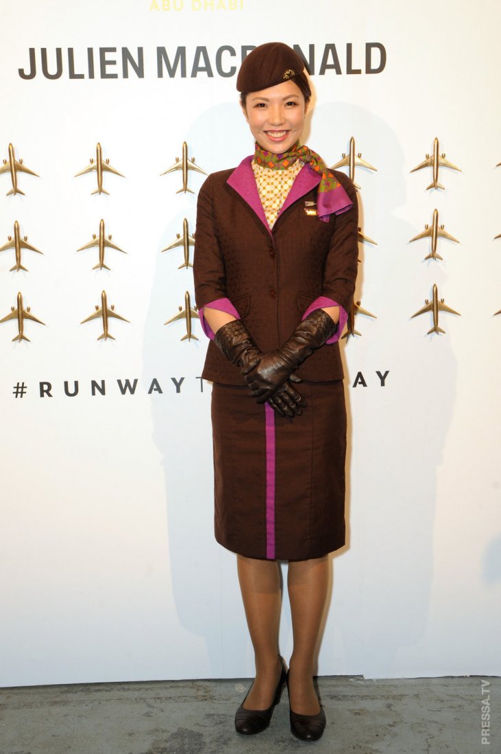 Как выглядят стюардессы разных стран мира