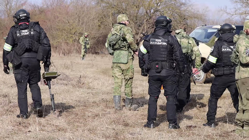 2 полицейских остаются в реанимации после ликвидации банды Бютукаева
