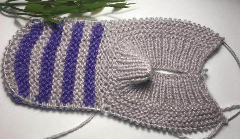 Уютные домашние тапочки всего за один вечер! Вяжем спицами! Уютные домашние тапочки всего за один вечер! Вяжем спицами!