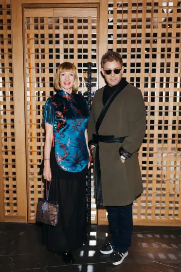 Евгения Медведева с женихом, Стеша Маликова, Елена Летучая и Артемий Лебедев на открытии ресторана Motto Azabu Иванов, Артемий, Мария, Алёна, Михаил, Барышников, Берман, Стеша, Медведева, КушнерКлим, Долидзе, ШипенкоЯн, Яновский, КаминМаксим, ЛиеваПавел, Маргарита, ресторатор, Дмитрий, ЗемскаяМарина, ВикулиныЕкатерина