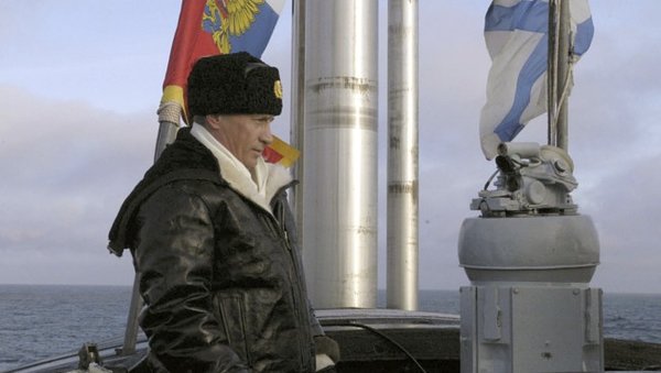 “Тихое и страшное оружие Путина” - Подлодки России сильно нервируют НАТО: командование останется без связи с Европой