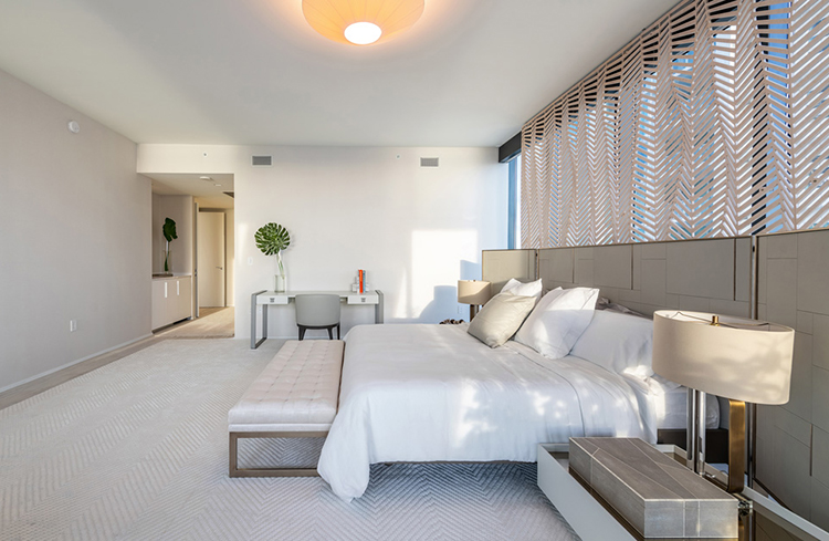 В гостях у Дэвида и Виктории Бекхэм: новые фотографии их пентхауса в Майами за 24 миллиона долларов В гостях у Дэвида и Виктории Бекхэм: новые фотографии их пентхауса в Майами за 24 миллиона долларов Стиль жизни,Дома звезд