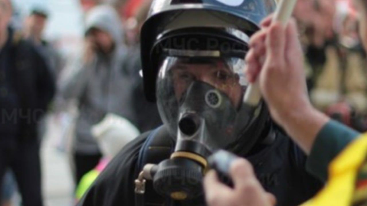 Движение по Алма-Атинской улице Москвы перекрыто из-за пожара в хостеле