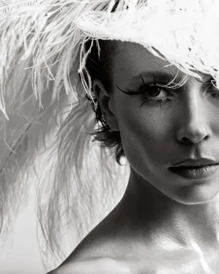 Юлия Коваль полностью обнажилась в новой фотосессии КовальЮлия, Коваль, любит, публику, когда, голой, бадминтон, бизнесмена, 2019м, разбежалась, ревности, общий, бывших, возлюбленных, улице, 11летний, Тимофей, известна, числе, тогда