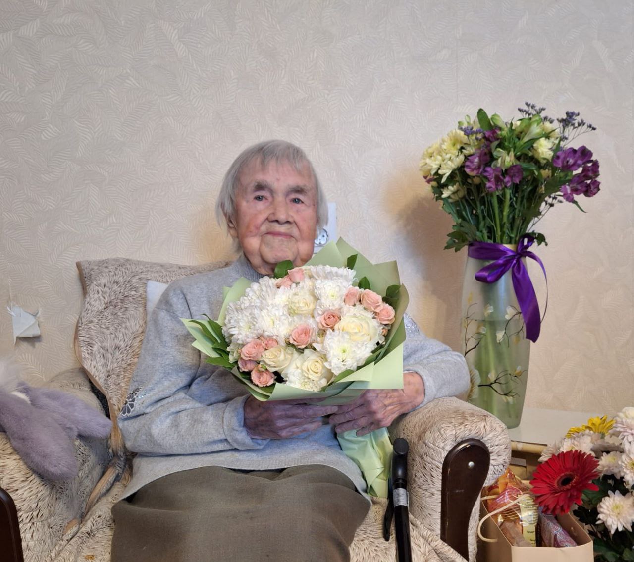 В Осташкове труженице тыла Тамаре Васильевне Антоновой исполнилось 100 лет