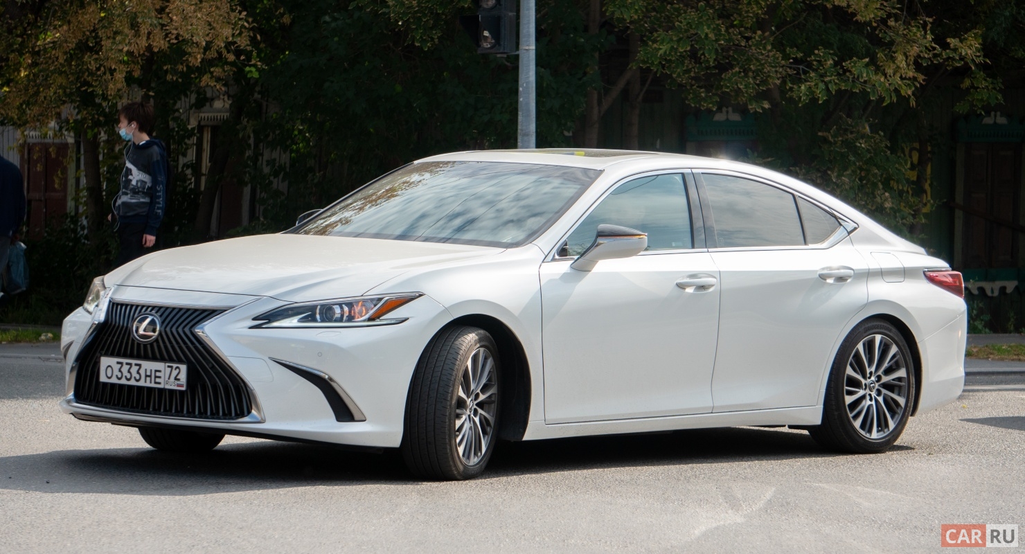 Белый, черный и серый стали самыми популярными автомобильными цветами в мире в 2021 году