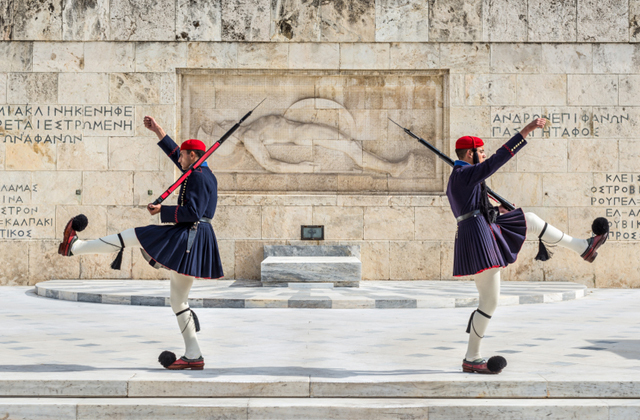 Тест: Особенности народных костюмов разных стран