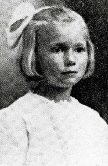 Шарлотта Мэй Персторф - самая знаменитая девочка, которую переслали по почте. | Фото: vintag.es.