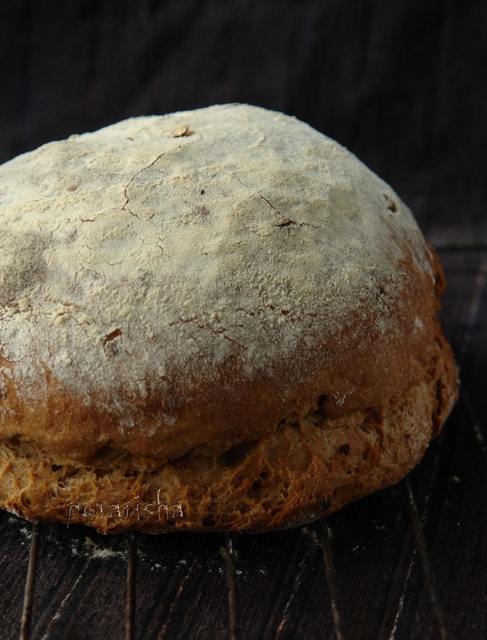 Старый рецепт домашнего хлеба. Хлеб по старинному рецепту. Хлеб на живых дрожжах. Домашний хлеб в духовке на сухих дрожжах на опаре. Luki хлеб.