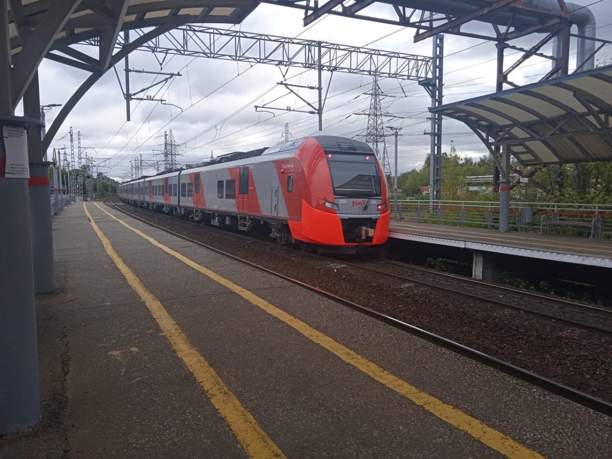 Железнодорожный вокзал в Ясиноватой возобновил работу спустя два года простоя