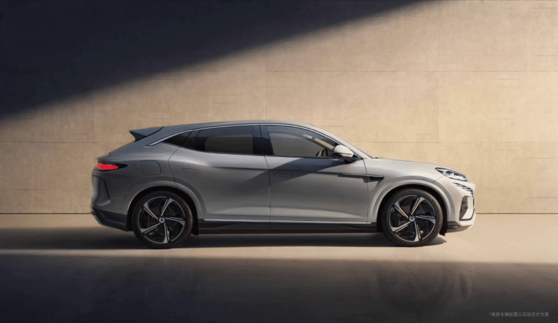 BYD's Denza планирует ежемесячно продавать 10 000 электрических внедорожников N7, обнародован интерьер