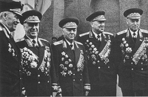 Фотобиография маршала победы Георгия Константиновича Жукова.