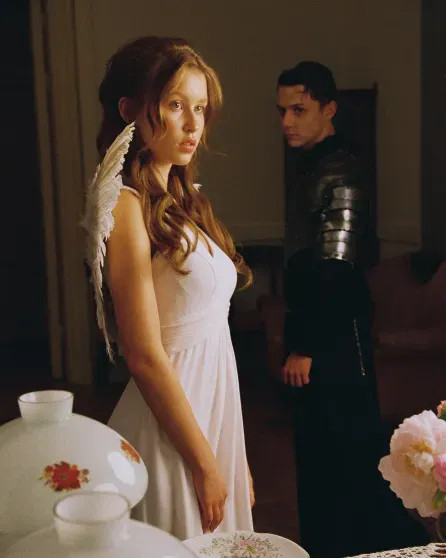 Ваня Дмитриенко и Анна Пересильд снялись в образах Ромео и Джульетты Пересильд, Дмитриенко, Ромео, ДмитриенкоАнна, Леонардо, фильма, ДиКаприо, завязался, разницы, только, асфальте, временем, Влюблённые, отношений, серьёзных, слишком, отмечают, возрасте, критикуют, около