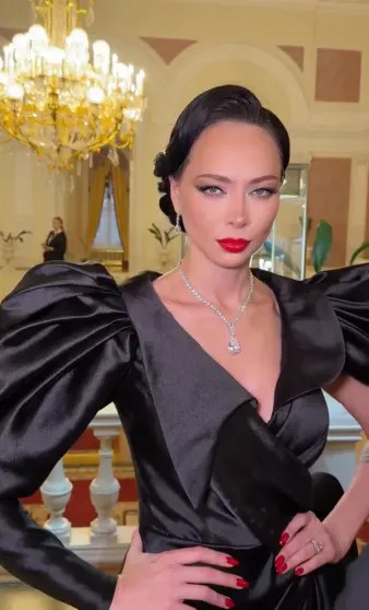 Алсу, Лариса Долина, Аида Гарифуллина с мужем Алексеем Воробьёвым и Ирина Винер посетили премию BraVo платье, СамбурскаяНастасья, Винер, Жасмин, Севиль, Мельникова, Алексеем, мужем, Лариса, Большом, жанре, танцам, чемпионат, прошёл, Москве, МельниковаЖасминРанее, МотМария, МельниковаМария, Strip, ВинерМария