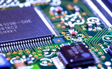 Отечественный автопром: «Чипов нет, переходим на карбюраторы?»