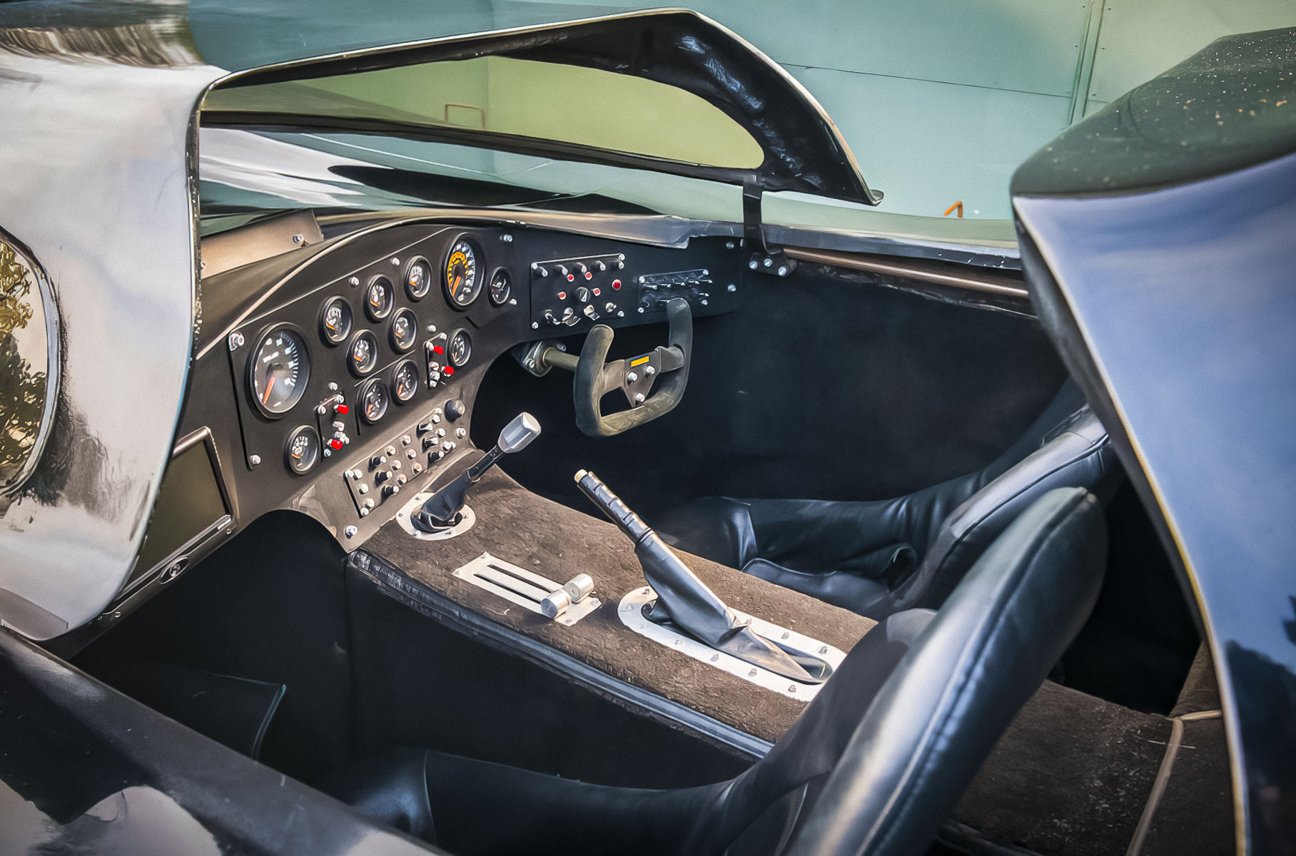 На продажу выставили «Бэтмобиль», на котором можно ездить по дорогам общего пользования Новости