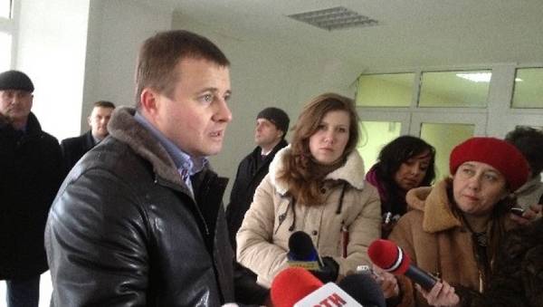 Месть Зеленского. Порошенко может не вернуться на Украину из-за уголовных дел