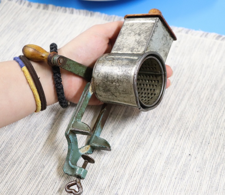 20 интернет-пользователей показывают свои старинные вещи, которые использовали на протяжении веков 20 интернет-пользователей показывают свои старинные вещи, которые использовали на протяжении веков