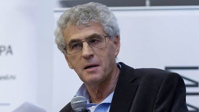 Леонид Гозман пытается уравнять пионерию и гитлерюгенд Леонид Гозман пытается уравнять пионерию и гитлерюгенд