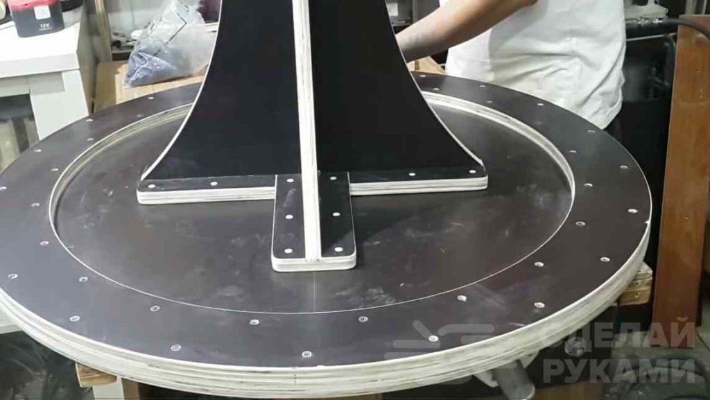 Самодельный фанерный стол с набором стульев самоделкин