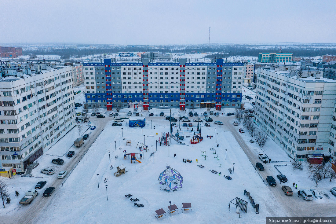 новый уренгой, с высоты, Детская площадка