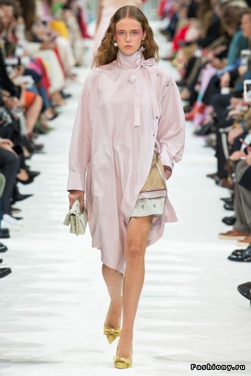 Valentino Весна-Лето 2018 Valentino Весна-Лето 2018