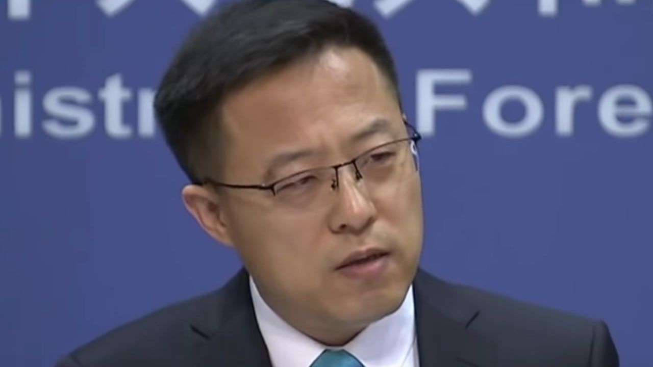Представитель МИД КНР показал реальность «супергеройских подвигов» США