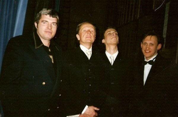 20 снимков отечественных знаменитостей 90-х годов, которые многое расскажут о том времени 20 снимков отечественных знаменитостей 90-х годов, которые многое расскажут о том времени Фотография