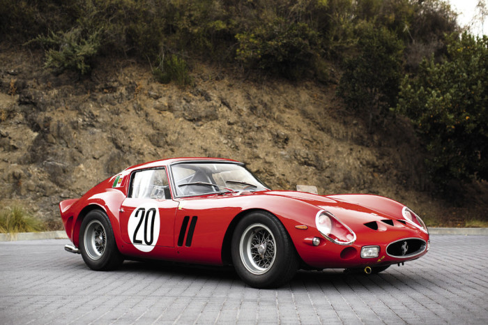Ferrari 250 GTO - самый дорогой ретро автомобиль, когда-либо проданный на аукционе.
