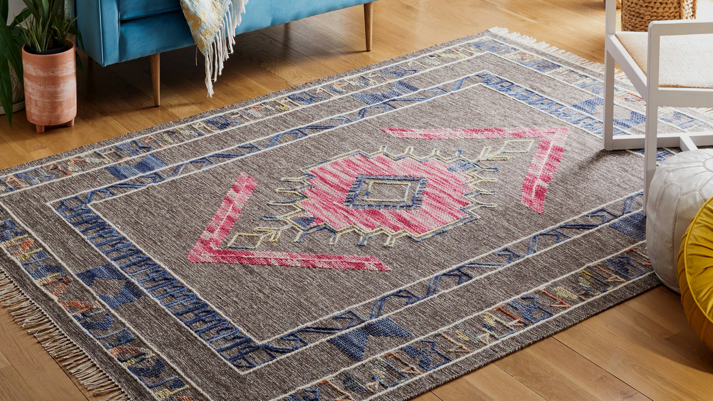 От палат до квартир: история ковра в русском интерьере ковер, ковры, ковров, которых, дизайнеры, среди, гордо, условиях, Персии, Кавказа, коврам, демонстрировали, стали, покупки, после, дефицита, тотального, советской, эпохи, пережил